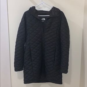 THE NORTH FACE Women’s Thermoball Parka